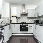 Shared Guest House In Hackney