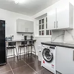 Shared Guest House In Hackney